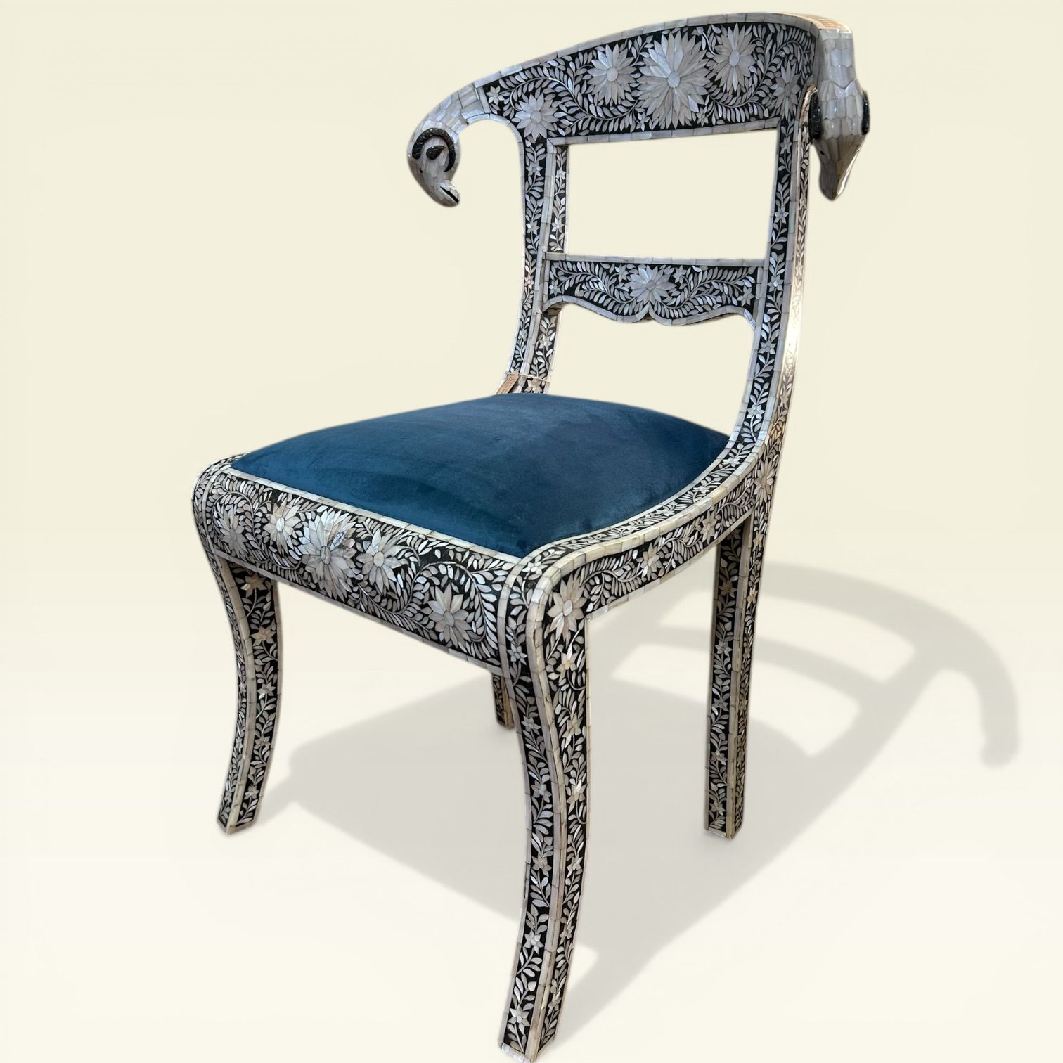 Silla Angloindia Nácar