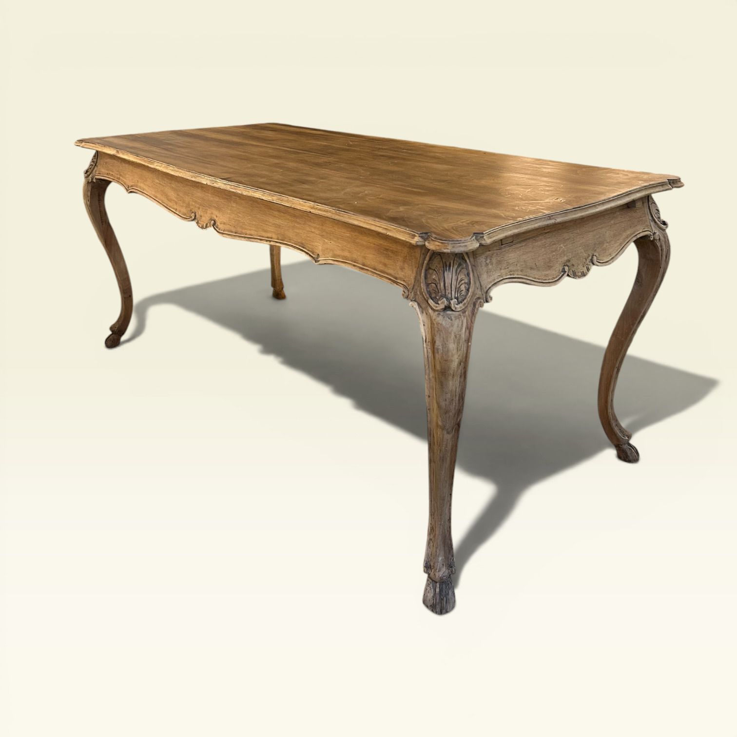 Mesa de Comedor Francesa