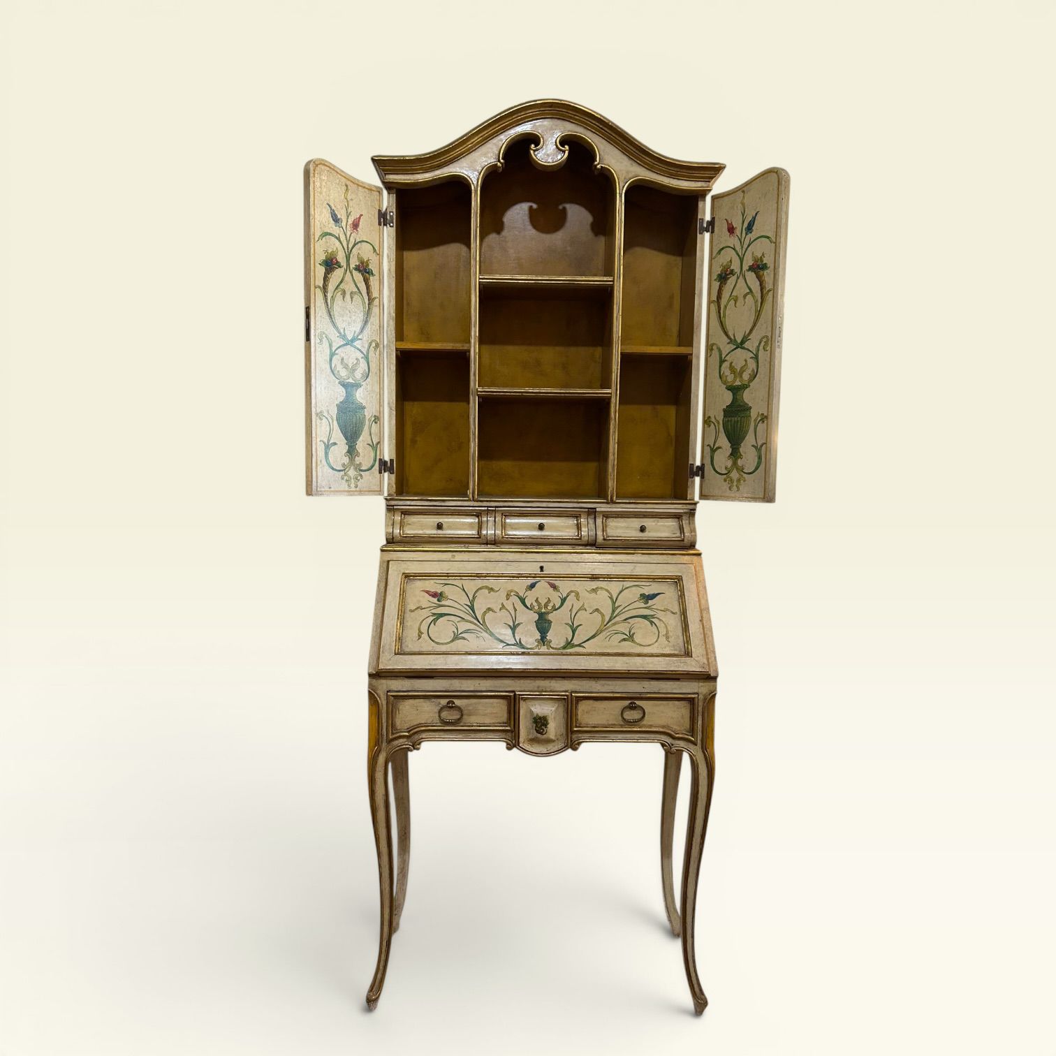 Cabinet Italiano Pintado
